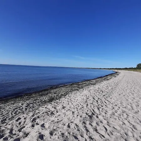 5 Person In Vaeggerlose Bøtø By