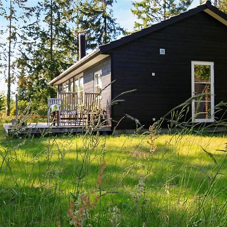 5 Person In Vaeggerlose Bøtø By